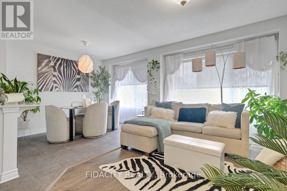 111 Gelderland Private, Ottawa, Ontario  K2V 0H8 - Photo 4 - X12351908