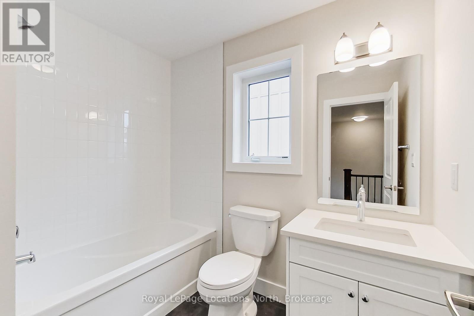 139 White Oak Crescent, Blue Mountains, Ontario  L9Y 5T5 - Photo 16 - X12351889