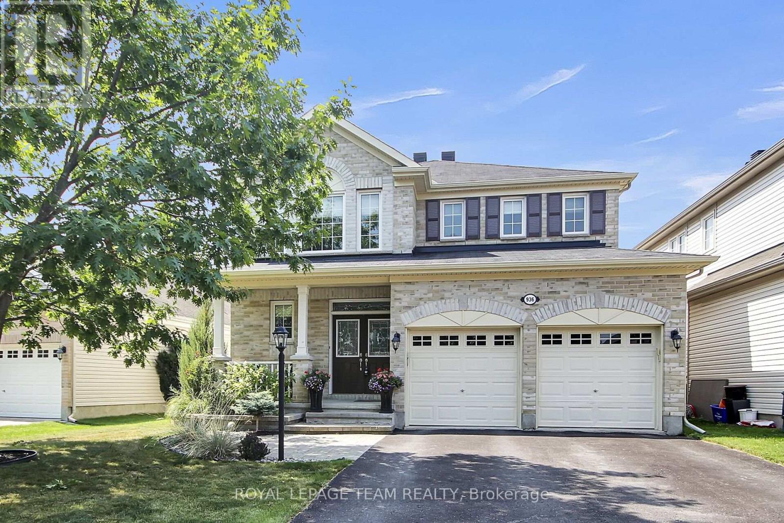 Property at 936 ROSSBURN CRESCENT image 1