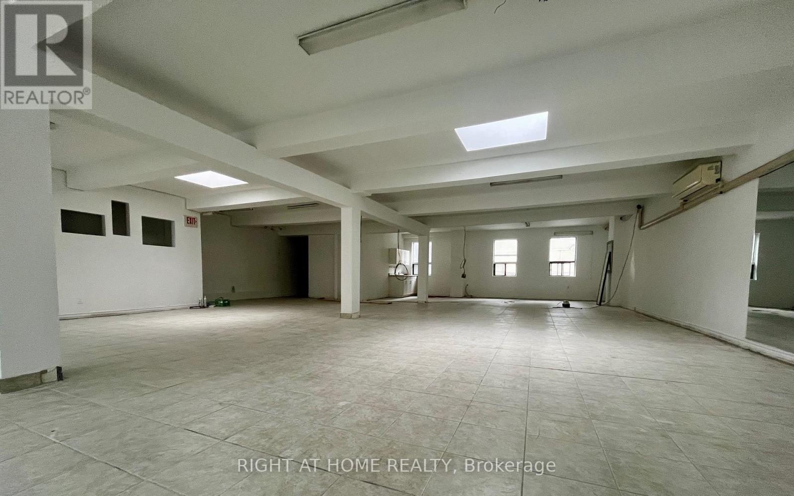 2nd Floor - 575 Yonge Street, Toronto, Ontario  M4Y 1Z2 - Photo 4 - C12324859