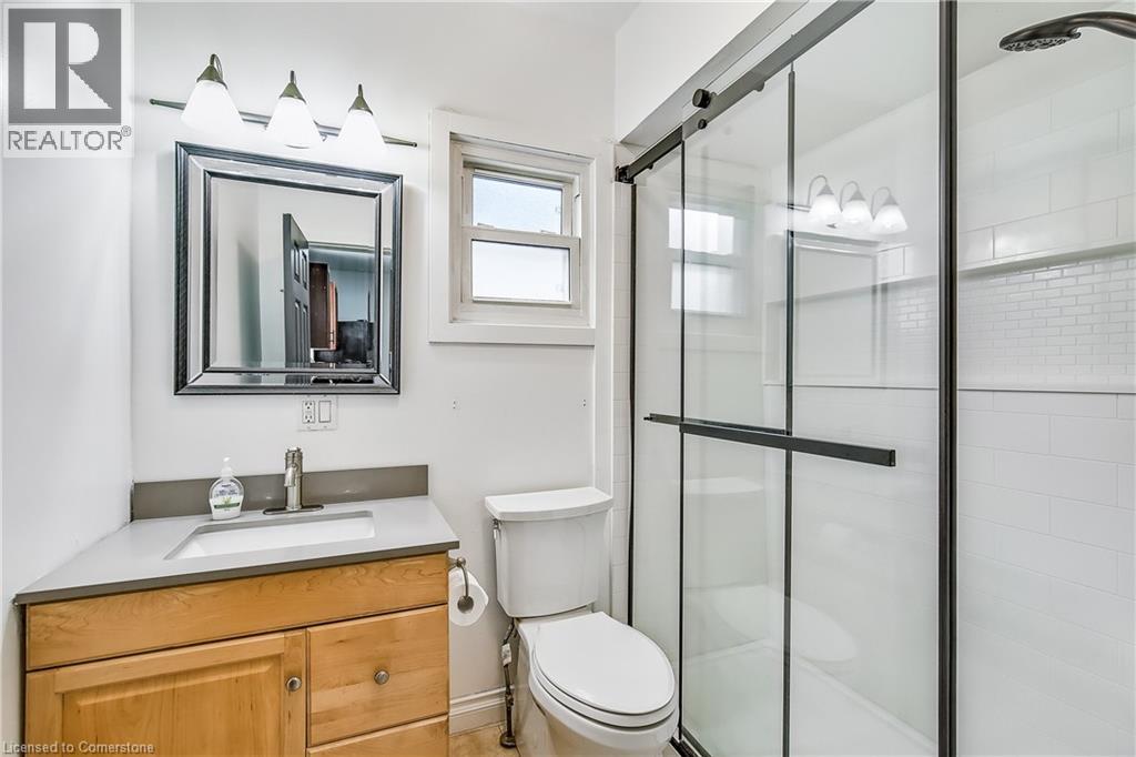 36 Barons Avenue N, Hamilton, Ontario  L8H 5A2 - Photo 9 - 40738855