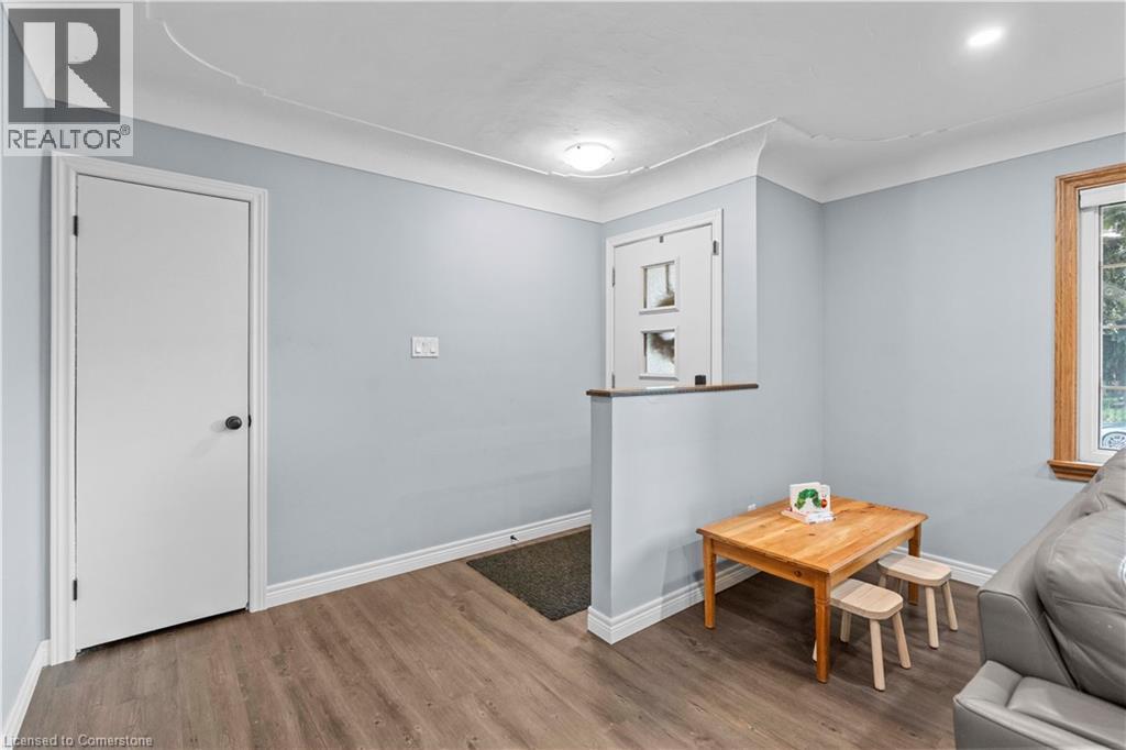2 West 22nd Street, Hamilton, Ontario  L9C 4N3 - Photo 7 - 40739280