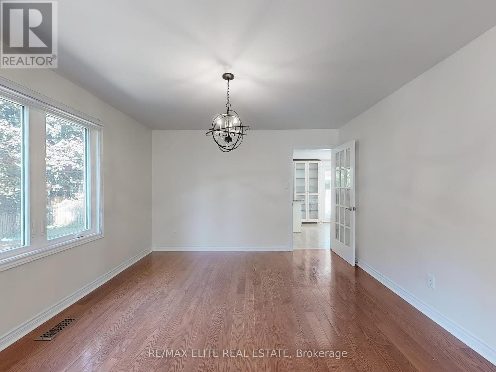 8 Millpond Place, Markham, Ontario L3P 6M4 - Photo 10 - N12351422