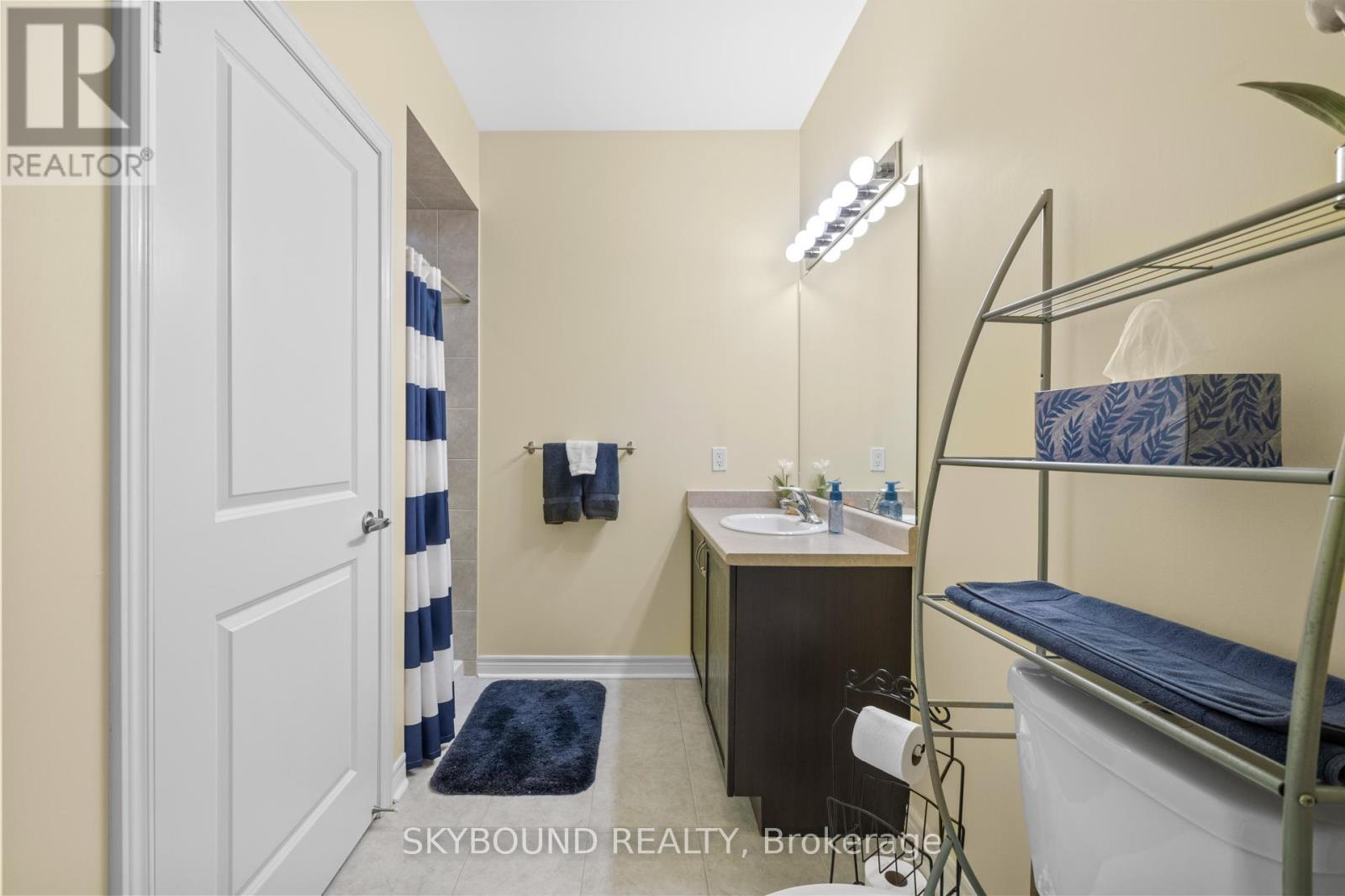 112 - 33 Whitmer Street, Milton, Ontario  L9T 8P9 - Photo 17 - W12295942