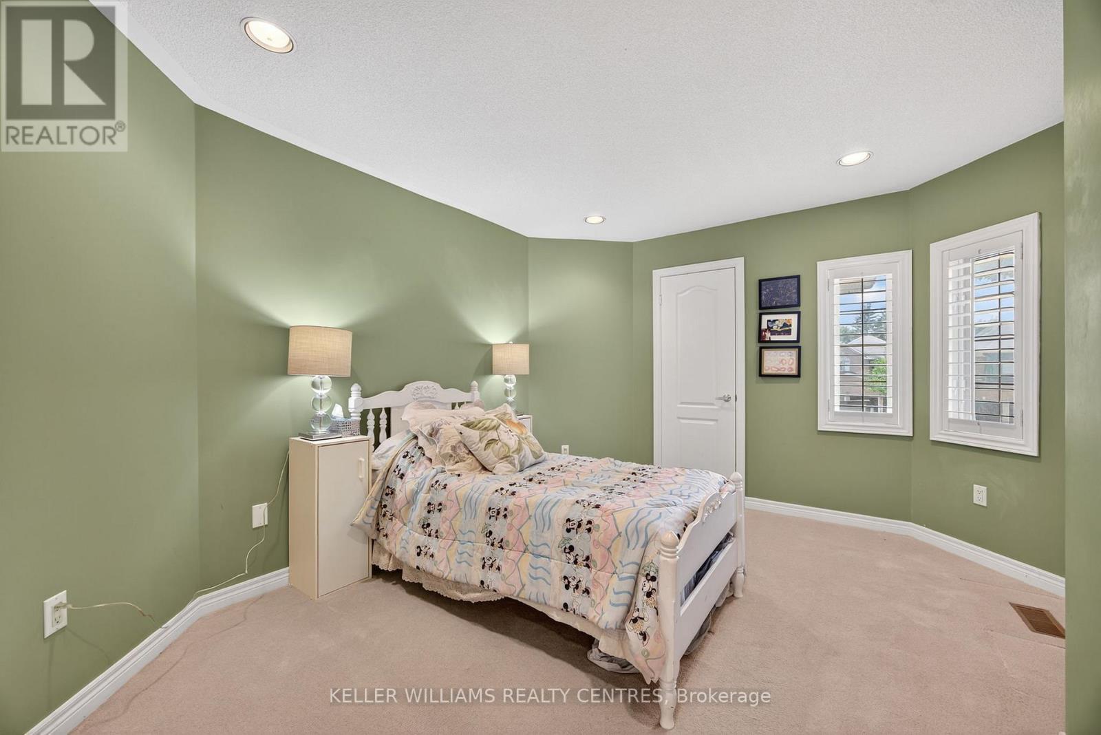591 Plantation Gate, Newmarket, Ontario  L3X 2C2 - Photo 37 - N12351896