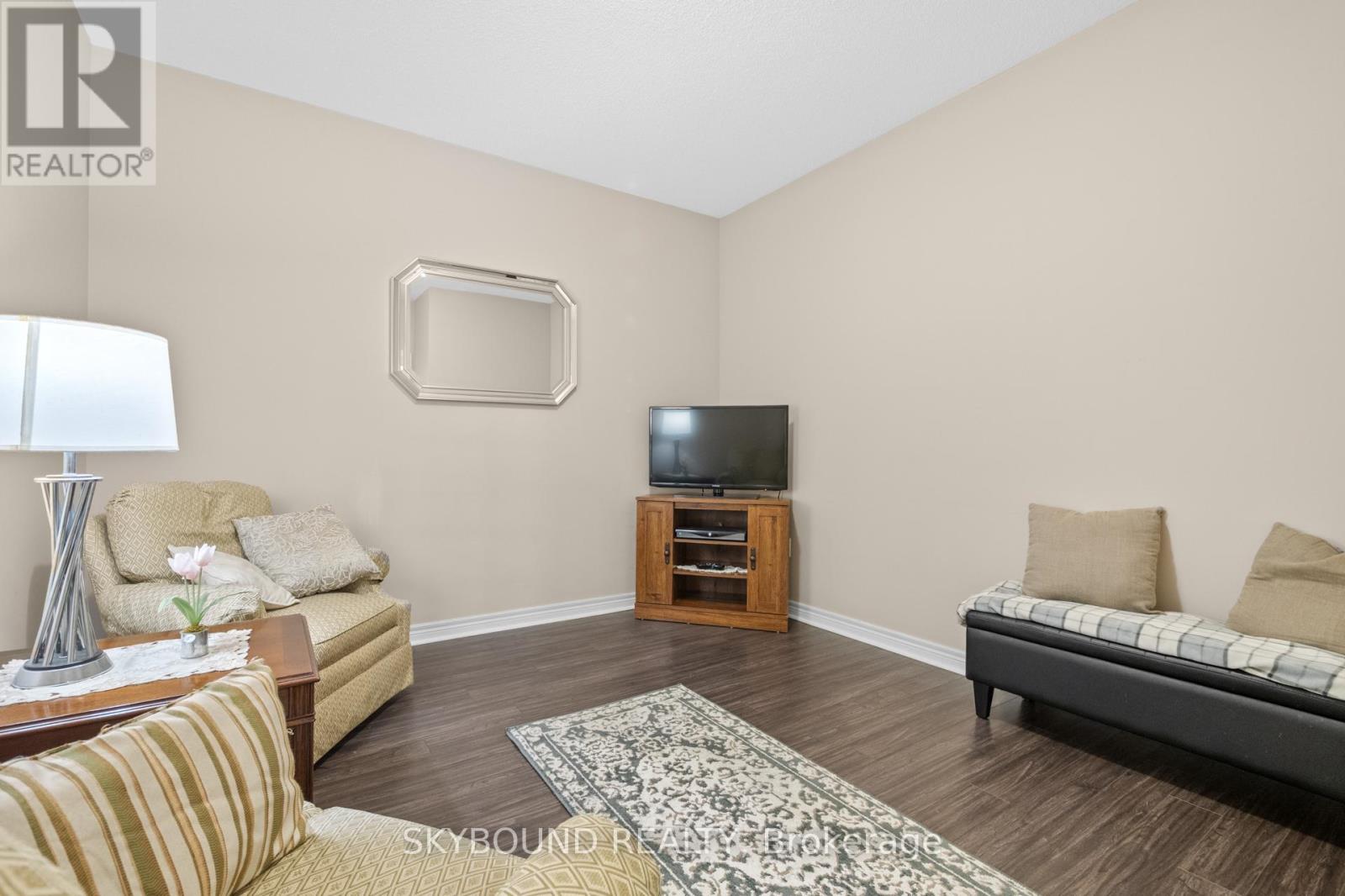 112 - 33 Whitmer Street, Milton, Ontario  L9T 8P9 - Photo 23 - W12295942