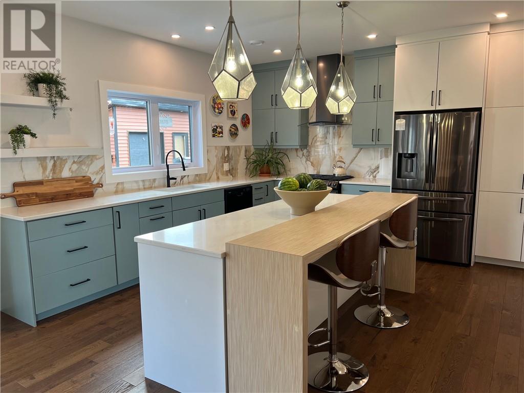 Property at 164 Countryside Drive image 2