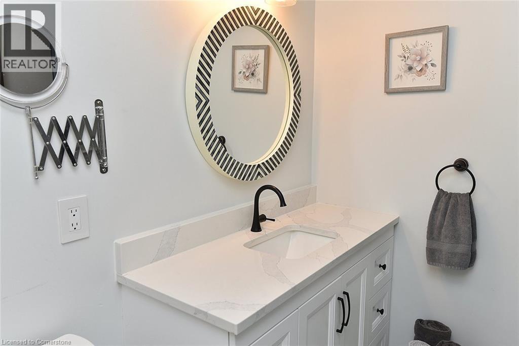 11 Jacqueline Boulevard, Hamilton, Ontario  L9B 2R1 - Photo 28 - 40760976