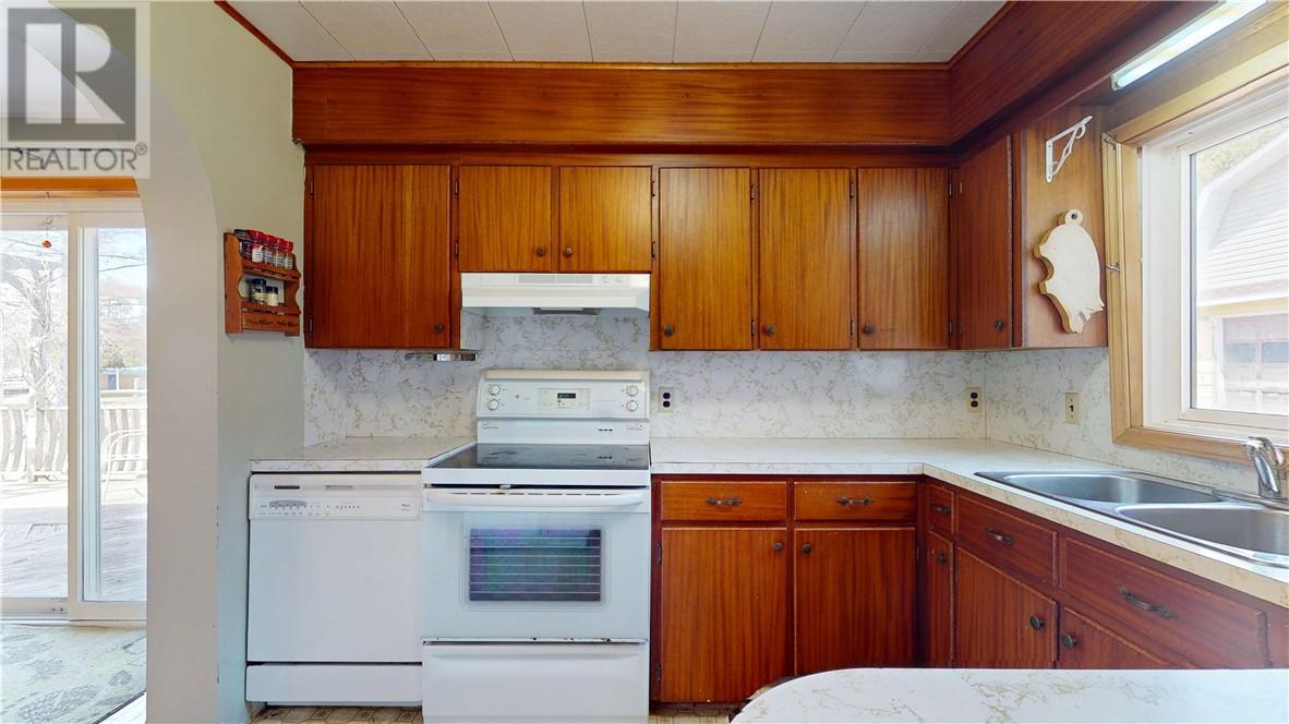 56 Water Street, South Bay Mouth, Ontario  P0P 1Z0 - Photo 12 - 2121944