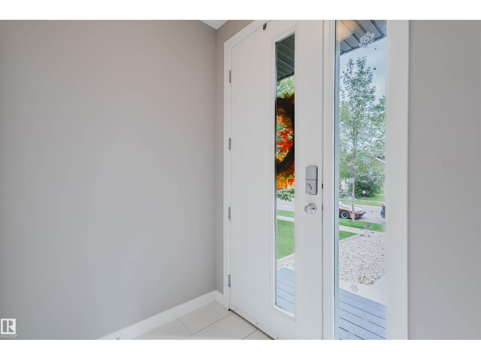 9308 74 Av Nw, Edmonton, Alberta  T6E 1E2 - Photo 2 - E4450278