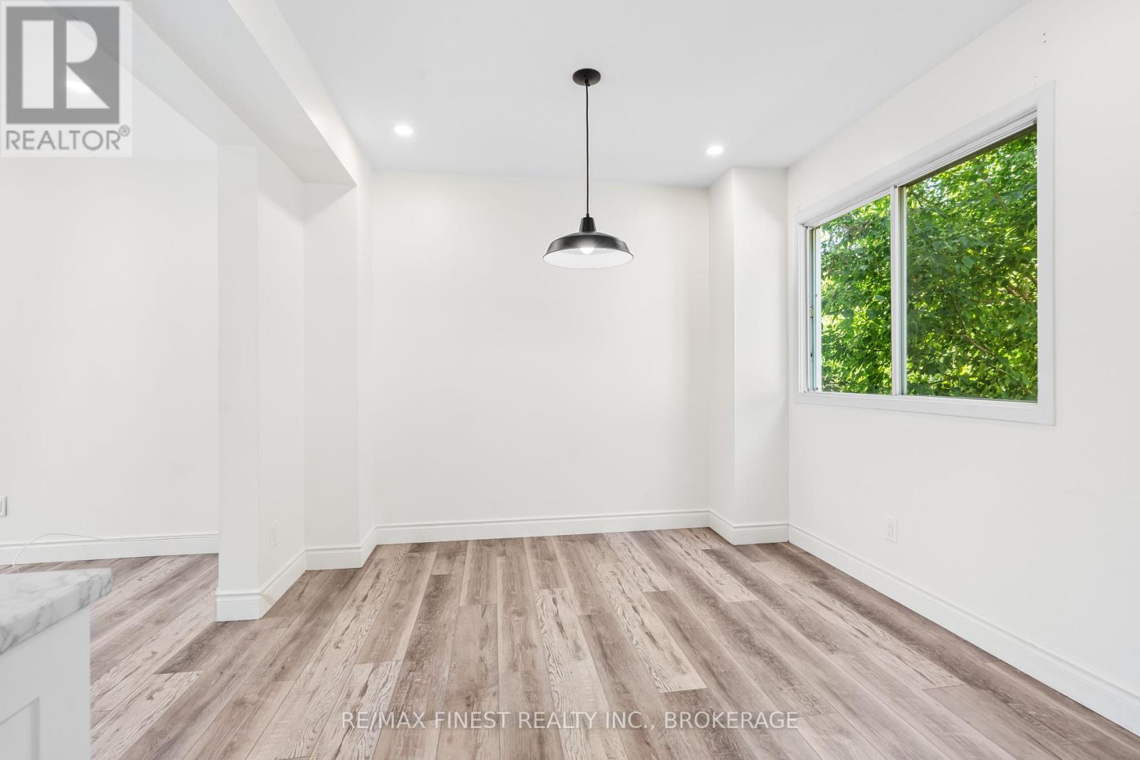 347 Kingsdale Avenue, Kingston, Ontario  K7M 7Z1 - Photo 10 - X12351939