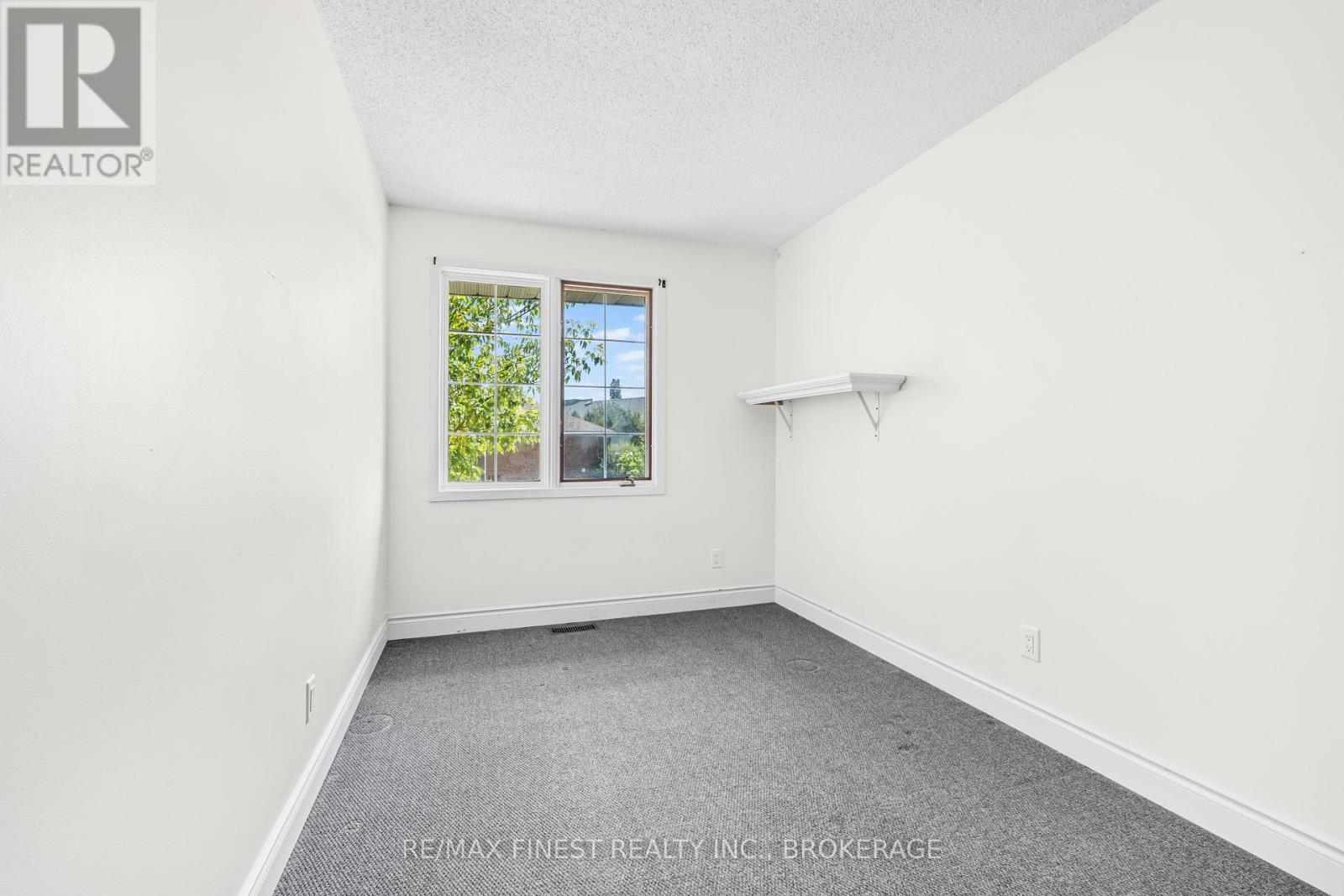 347 Kingsdale Avenue, Kingston, Ontario  K7M 7Z1 - Photo 17 - X12351939