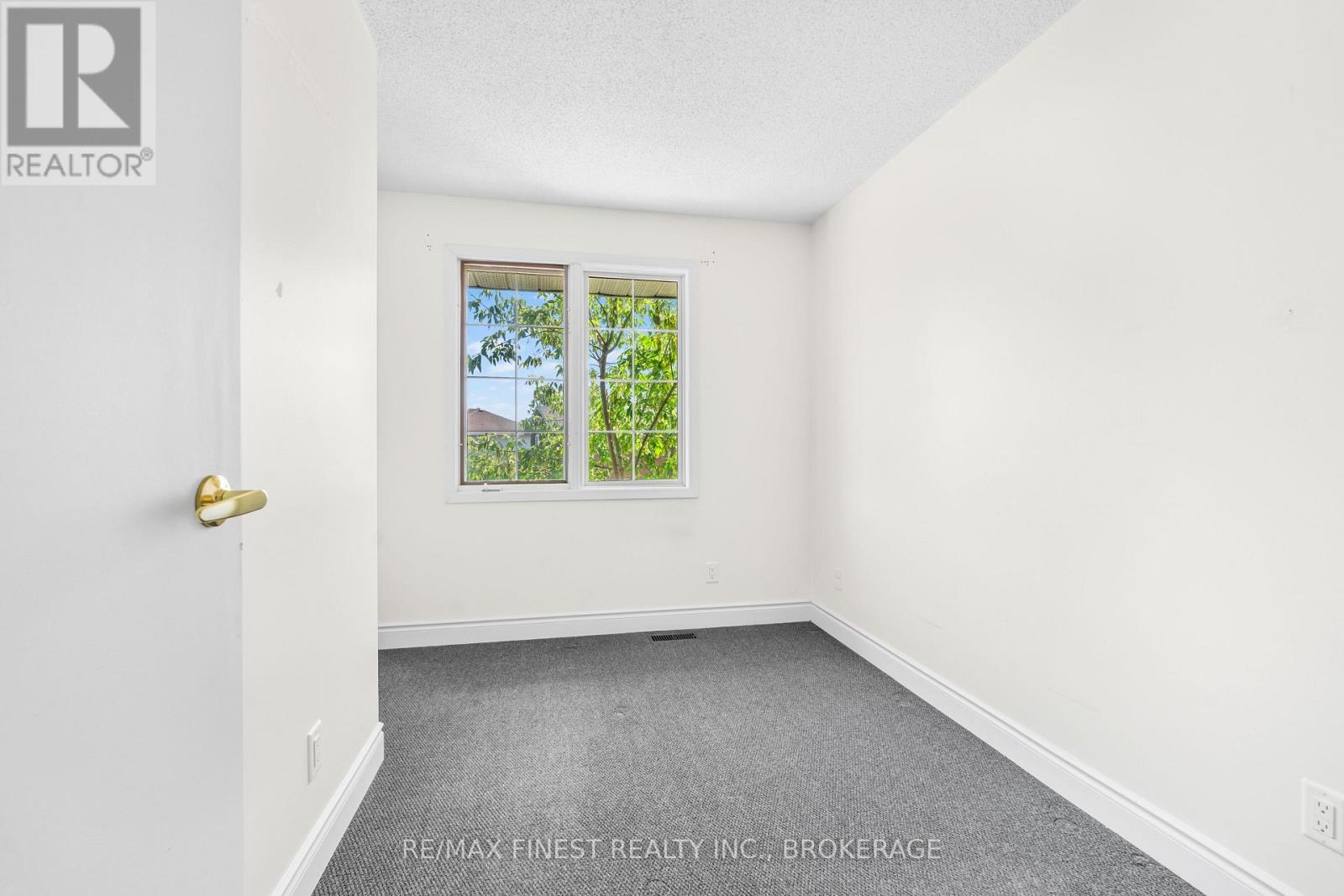 347 Kingsdale Avenue, Kingston, Ontario  K7M 7Z1 - Photo 22 - X12351939