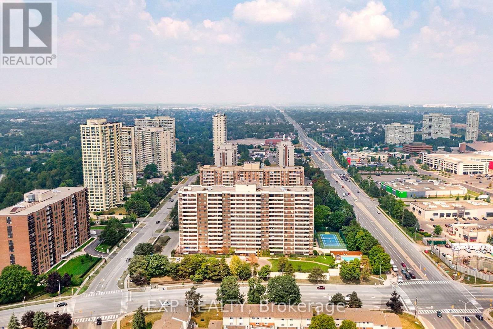 512 - 3 Lisa Street, Brampton, Ontario L6T 4A2 - Photo 1 - W12351885