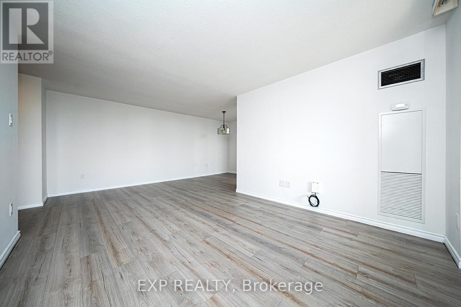 512 - 3 Lisa Street, Brampton, Ontario L6T 4A2 - Photo 10 - W12351885