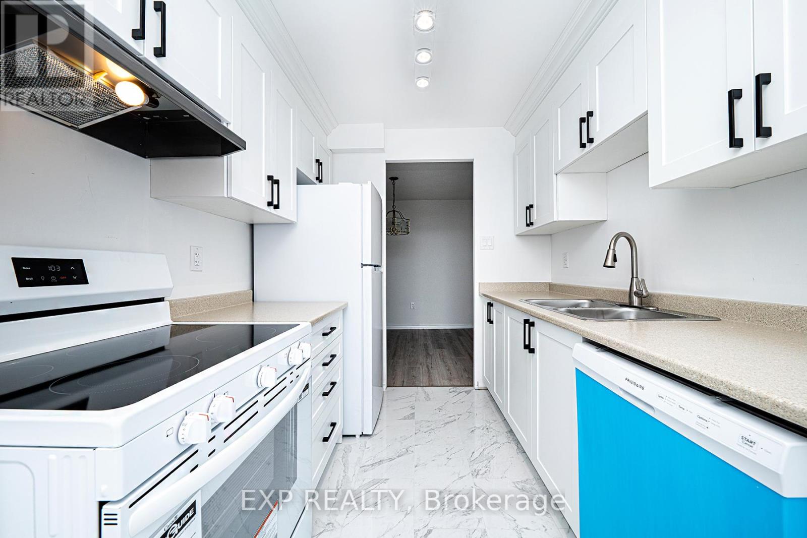 512 - 3 Lisa Street, Brampton, Ontario L6T 4A2 - Photo 13 - W12351885