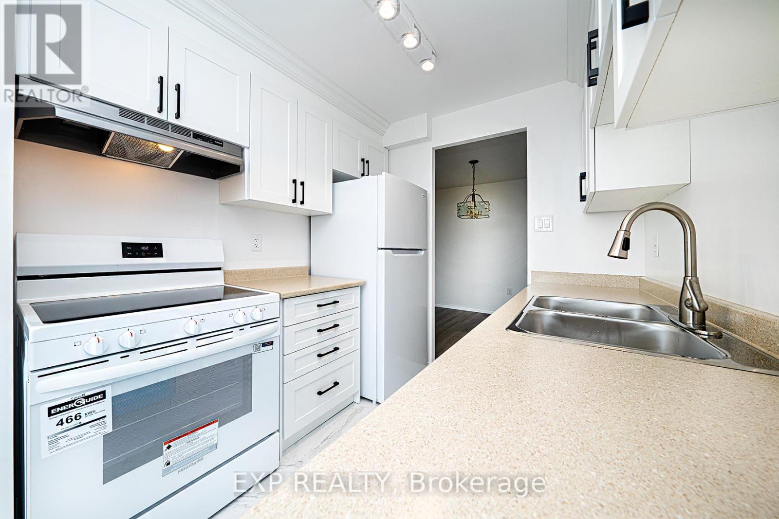 512 - 3 Lisa Street, Brampton, Ontario L6T 4A2 - Photo 14 - W12351885