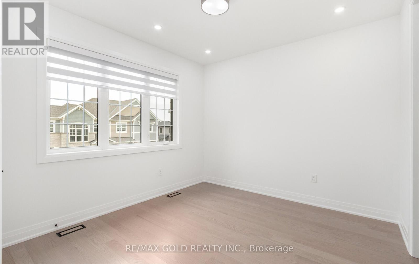 1364 Aymond Crescent, Oakville, Ontario  L6H 7W9 - Photo 33 - W12317460