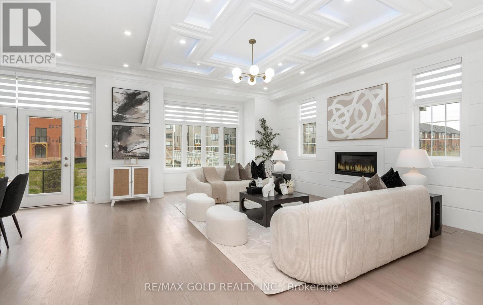 1364 Aymond Crescent, Oakville, Ontario  L6H 7W9 - Photo 11 - W12317460