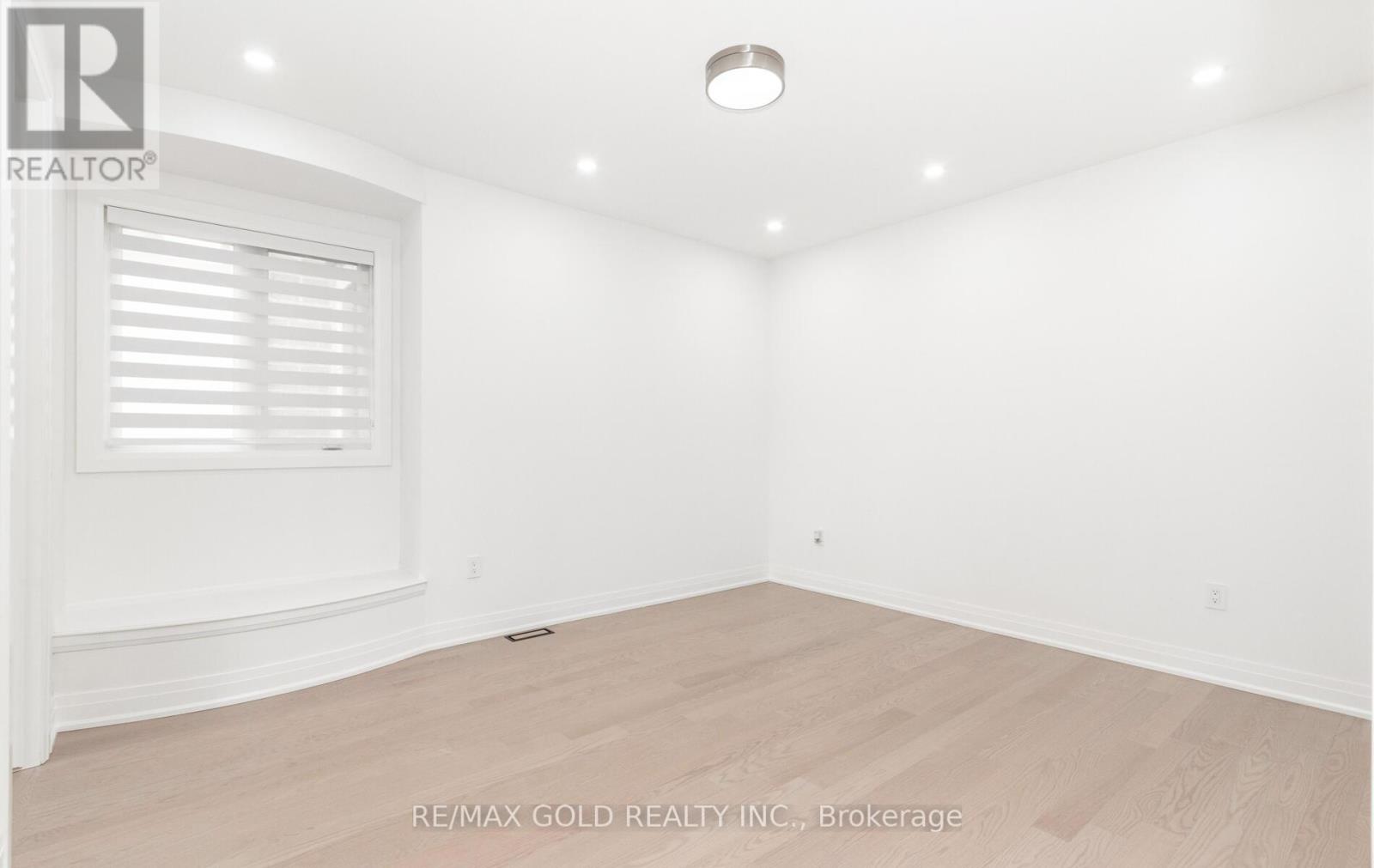 1364 Aymond Crescent, Oakville, Ontario  L6H 7W9 - Photo 30 - W12317460