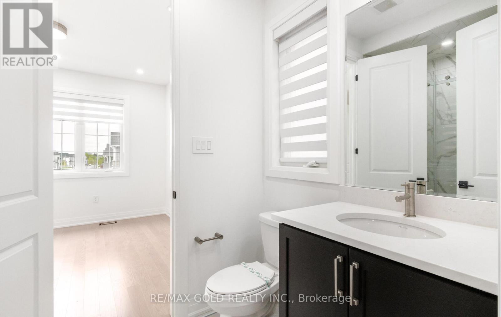 1364 Aymond Crescent, Oakville, Ontario  L6H 7W9 - Photo 32 - W12317460