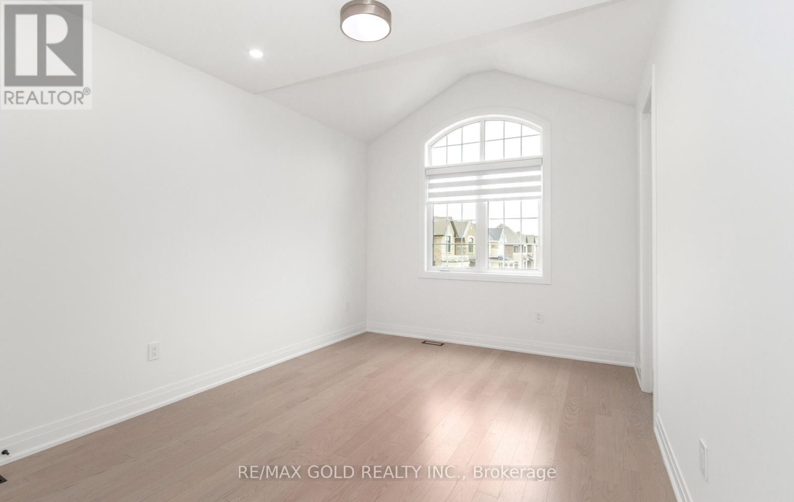 1364 Aymond Crescent, Oakville, Ontario  L6H 7W9 - Photo 36 - W12317460