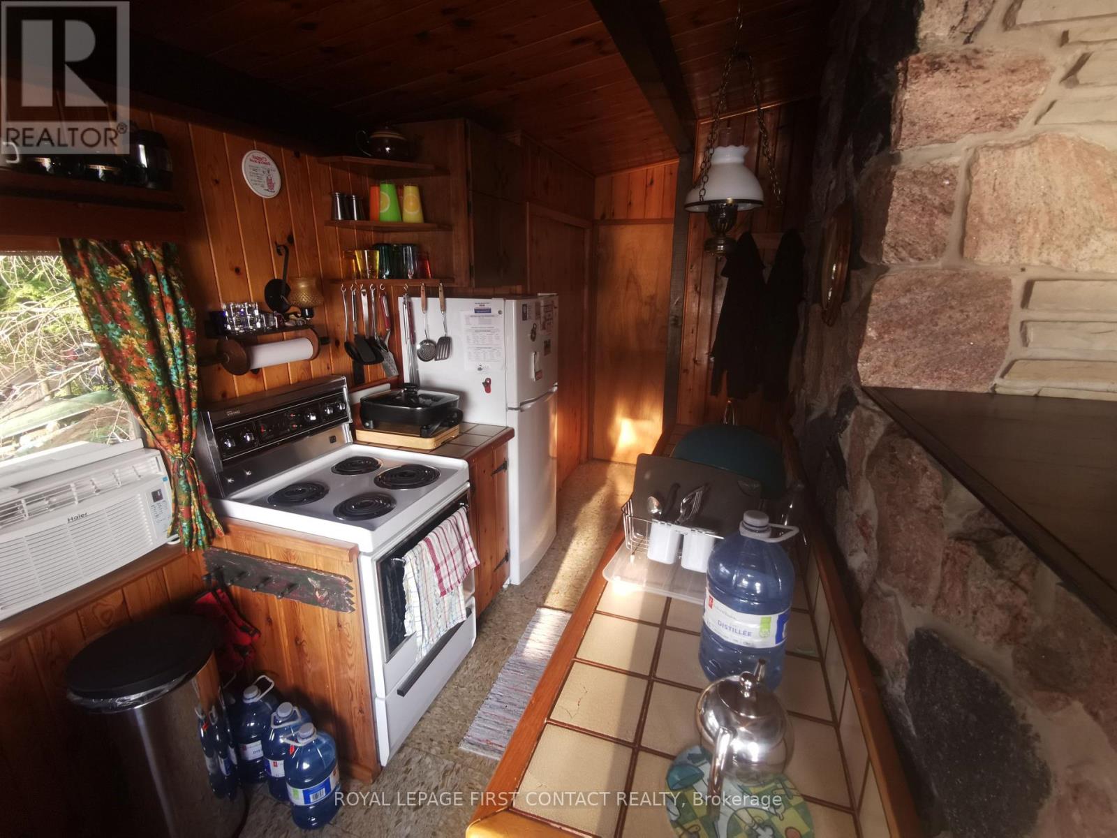 111 Healey Lake Water, The Archipelago, Ontario  P0C 1H0 - Photo 6 - X12299397