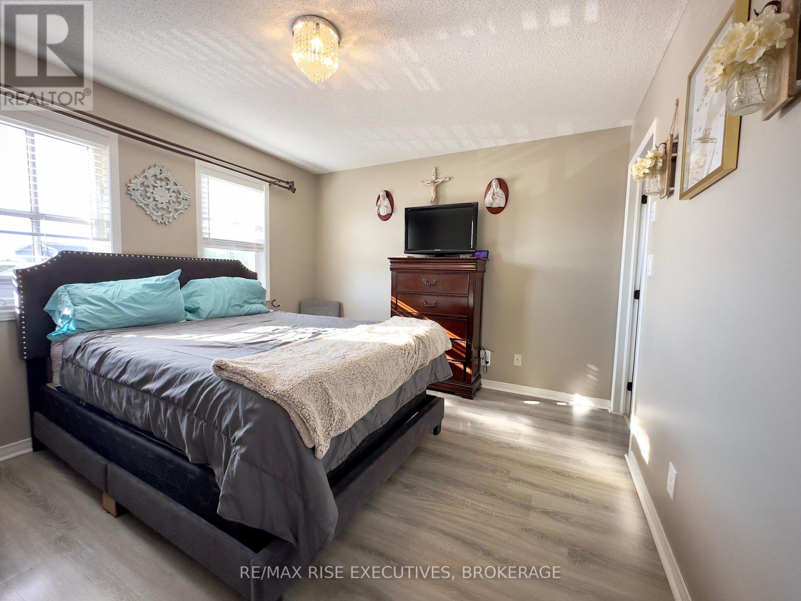 1651 Crimson Crescent, Kingston, Ontario  K7P 0J3 - Photo 12 - X12352134