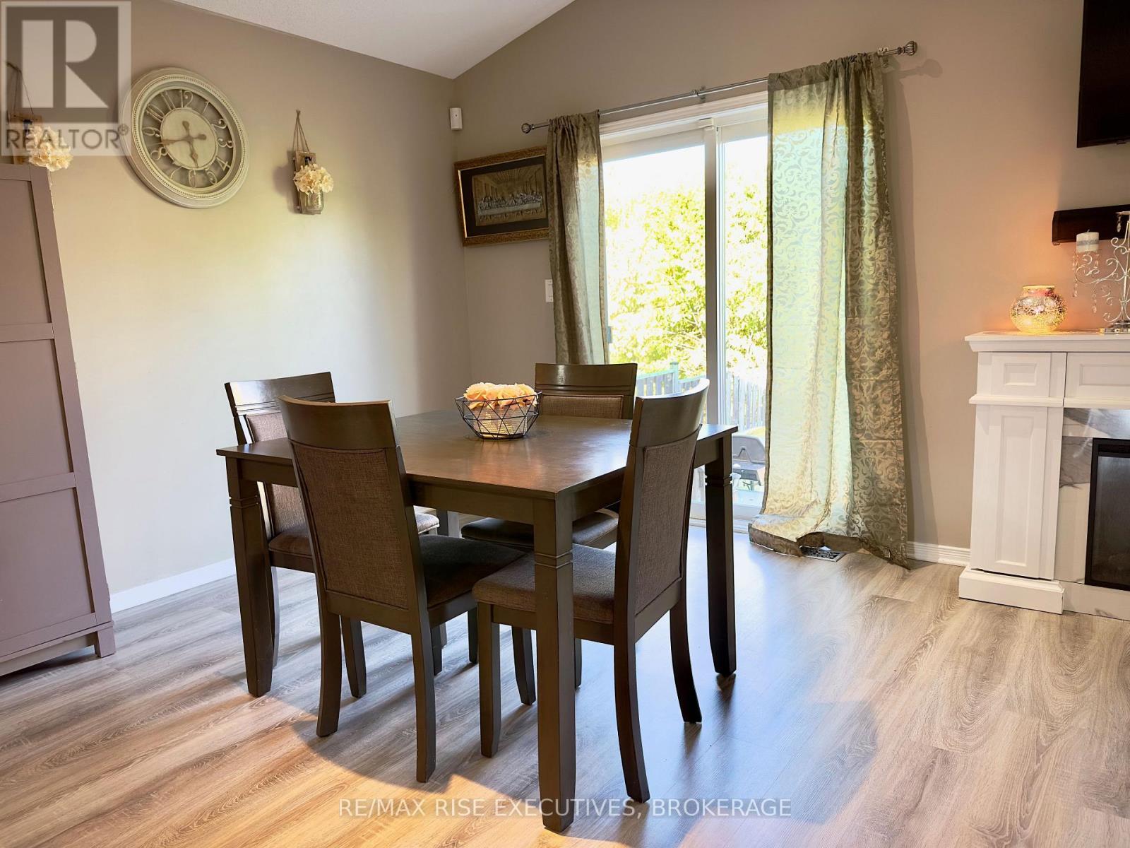 1651 Crimson Crescent, Kingston, Ontario  K7P 0J3 - Photo 6 - X12352134