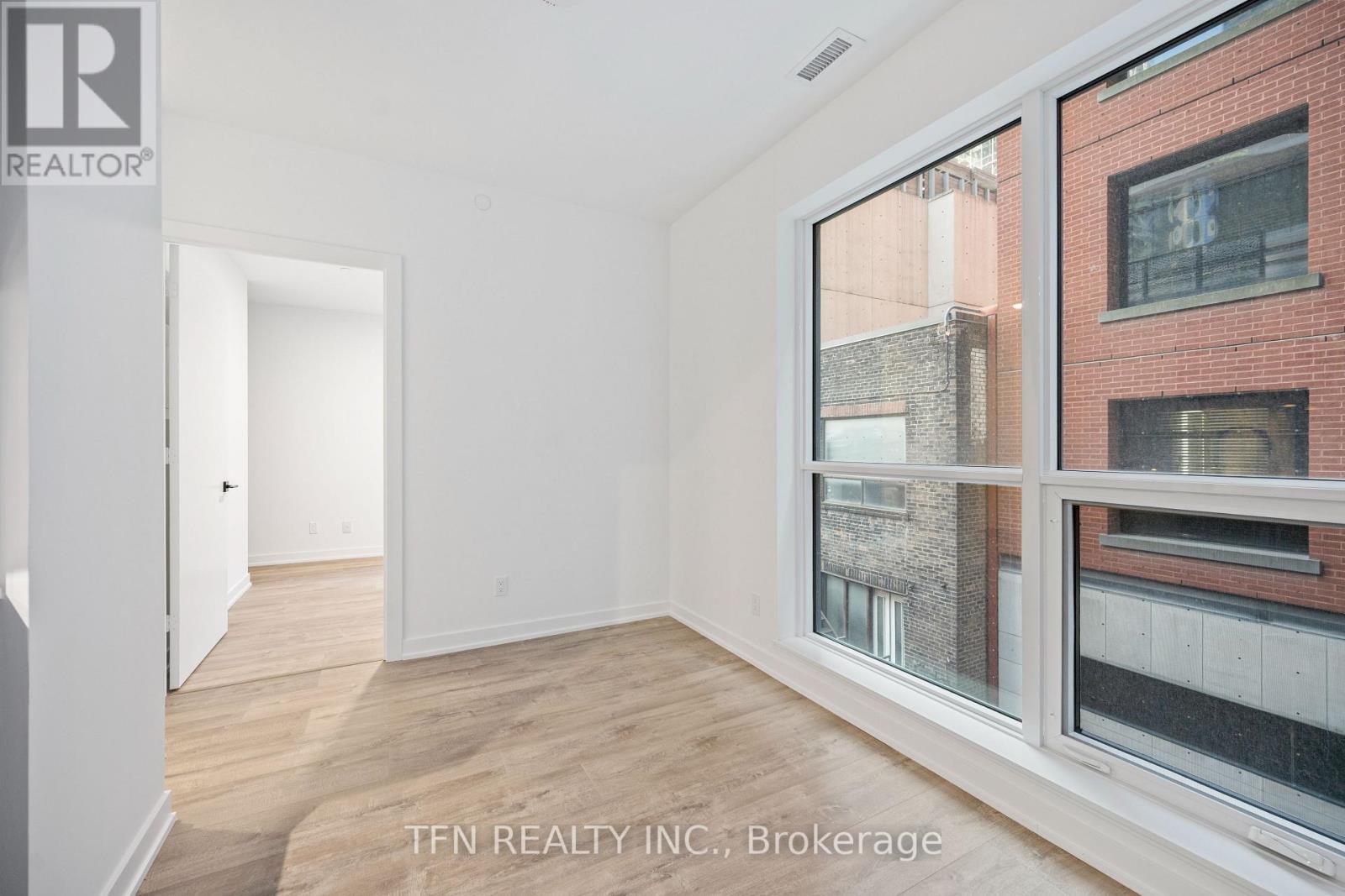 301 - 327 King Street W, Toronto, Ontario M5V 0W7 - Photo 8 - C12351976