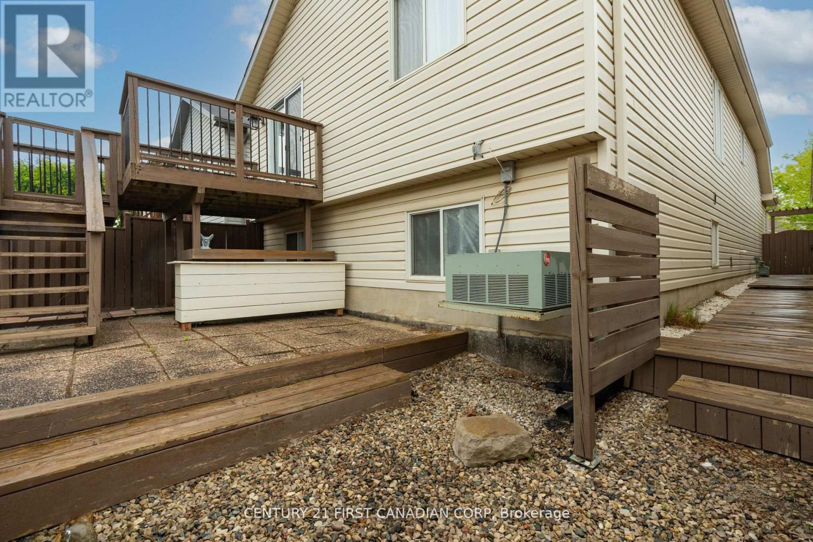 475 Exmouth Circle, London East, Ontario  N5V 5G5 - Photo 4 - X12352113