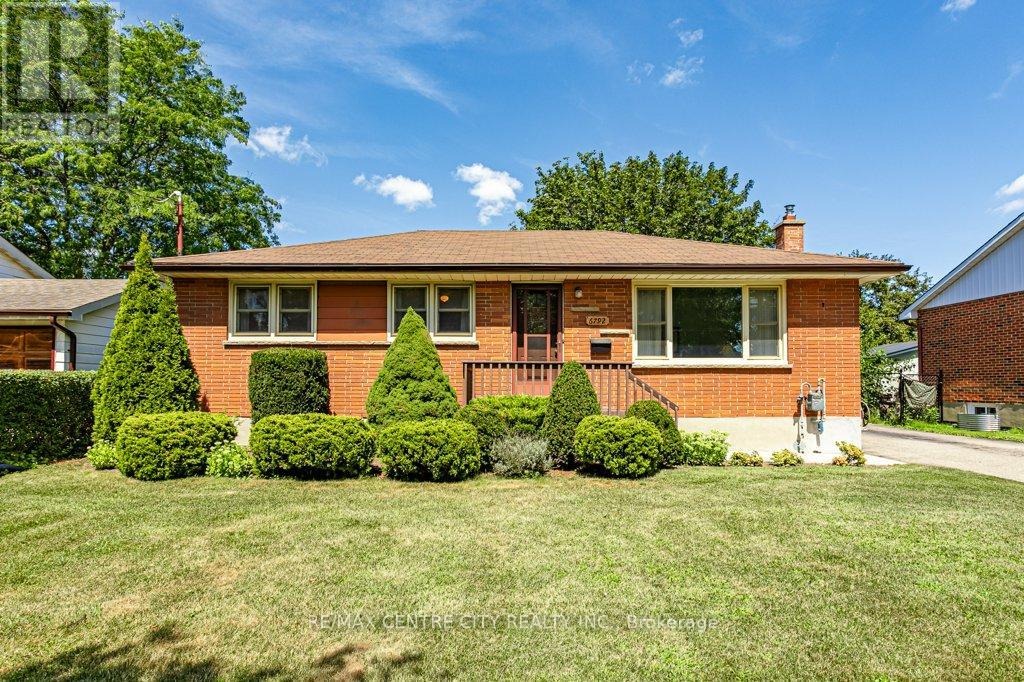 6792 BEATTIE STREET, London South, Ontario