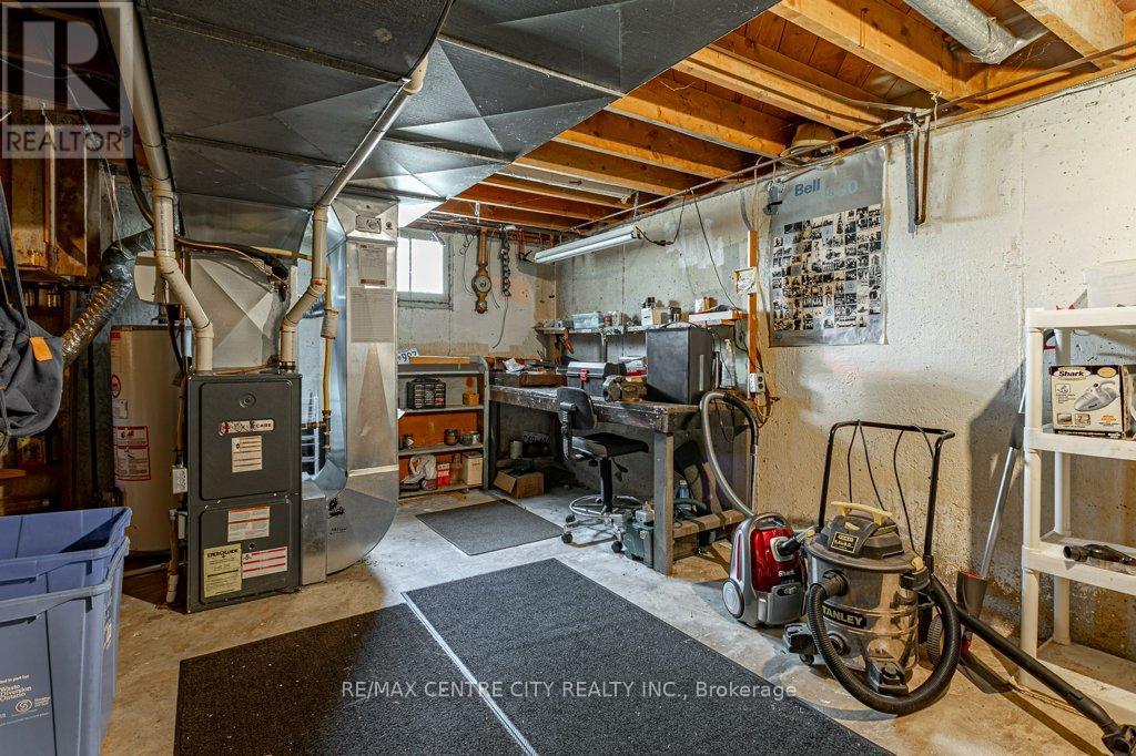 6792 Beattie Street, London South, Ontario  N6P 1A7 - Photo 19 - X12352118