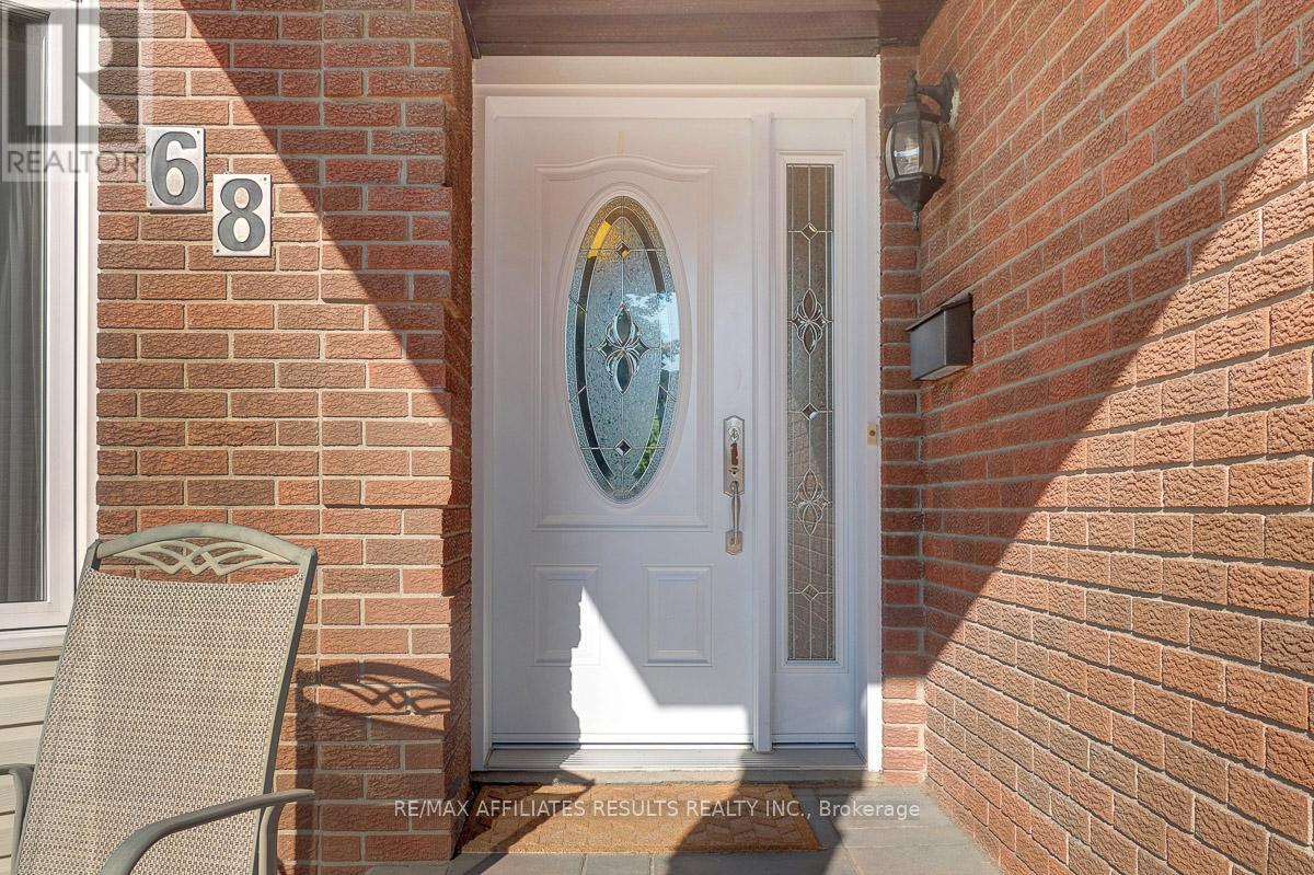 68 Pheasant Run Drive, Ottawa, Ontario  K2J 2R4 - Photo 4 - X12352125