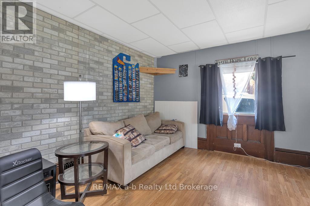 11981 Whittaker Road, Malahide, Ontario  N0L 2J0 - Photo 12 - X12352126