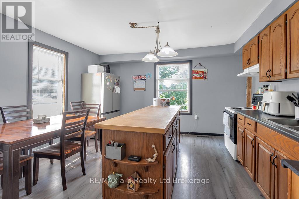 11981 Whittaker Road, Malahide, Ontario  N0L 2J0 - Photo 14 - X12352126