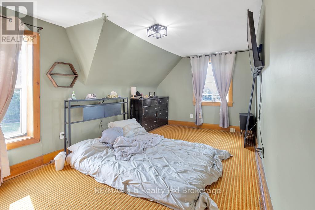 11981 Whittaker Road, Malahide, Ontario  N0L 2J0 - Photo 21 - X12352126