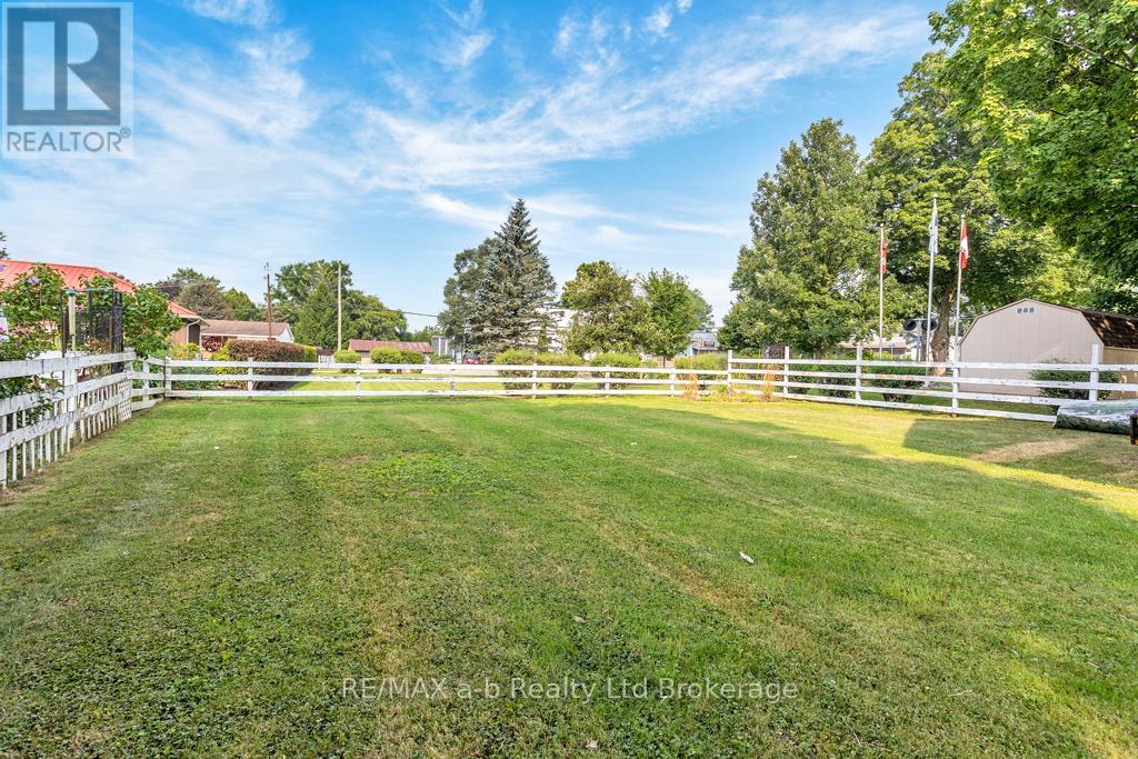 11981 Whittaker Road, Malahide, Ontario  N0L 2J0 - Photo 7 - X12352126