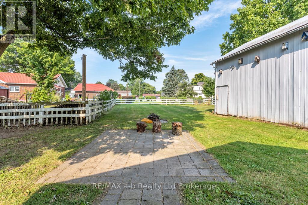 11981 Whittaker Road, Malahide, Ontario  N0L 2J0 - Photo 8 - X12352126