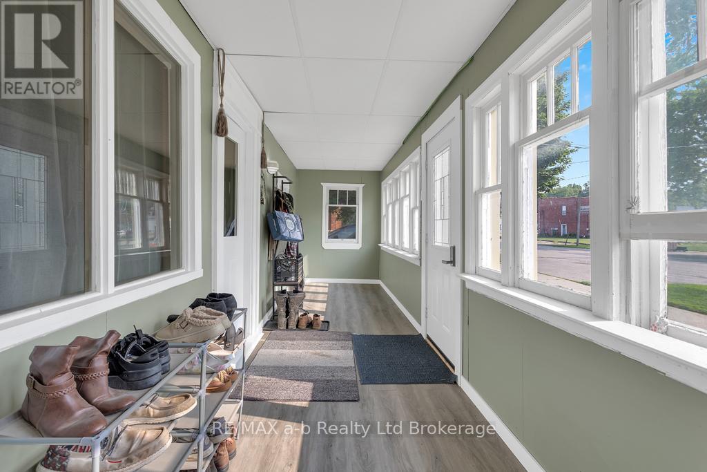 11981 Whittaker Road, Malahide, Ontario  N0L 2J0 - Photo 9 - X12352126