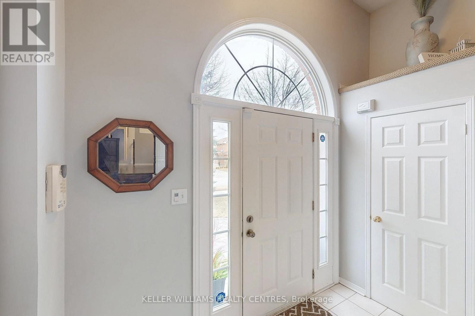 78 Clearmeadow Boulevard, Newmarket (Summerhill Estates), Ontario  L3X 2M6 - Photo 20 - N12351948