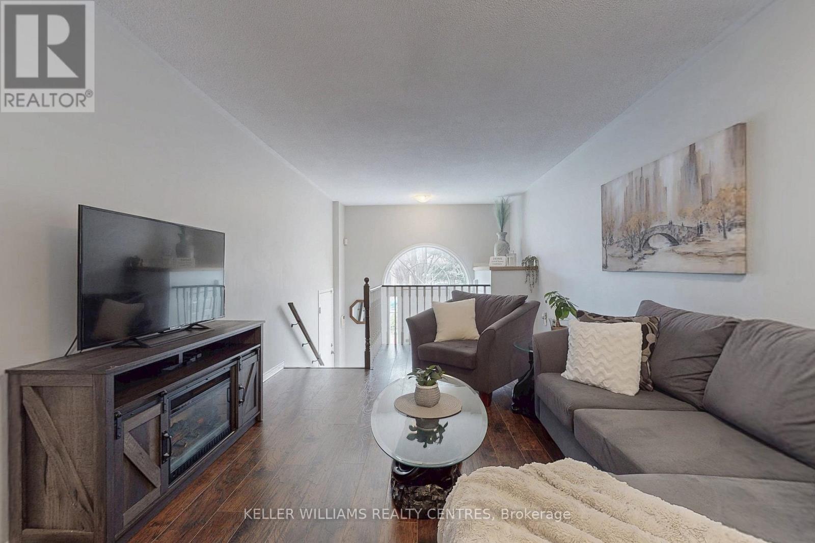 Property at 78 CLEARMEADOW BOULEVARD image 5