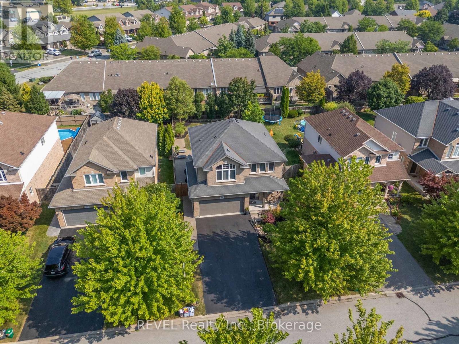 99 Loretta Drive, Niagara-On-The-Lake, Ontario  L0S 1T0 - Photo 39 - X12352098