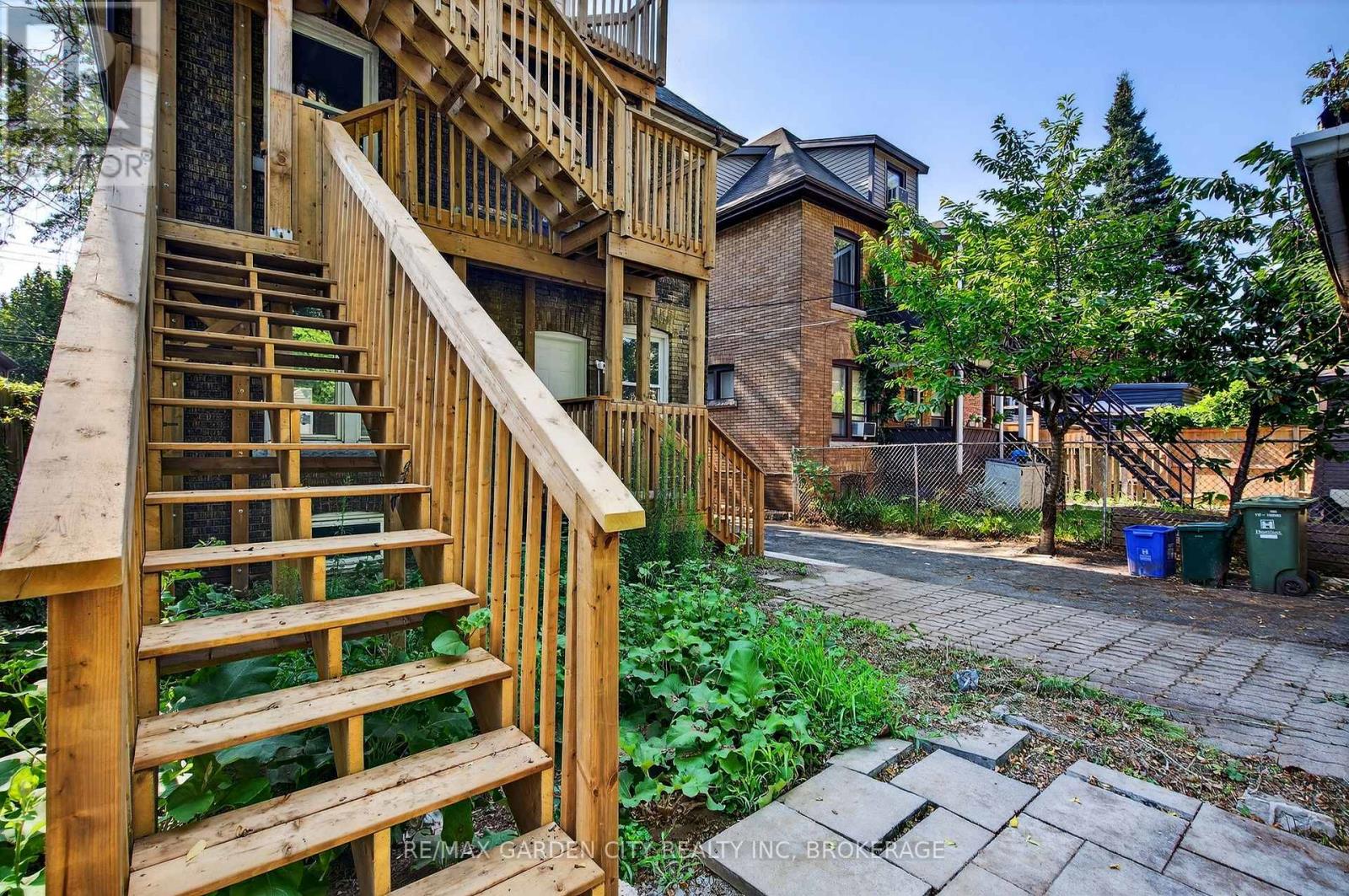 Lower - 104 Carrick Avenue, Hamilton (Stripley), Ontario  L8M 2W6 - Photo 18 - X12352143