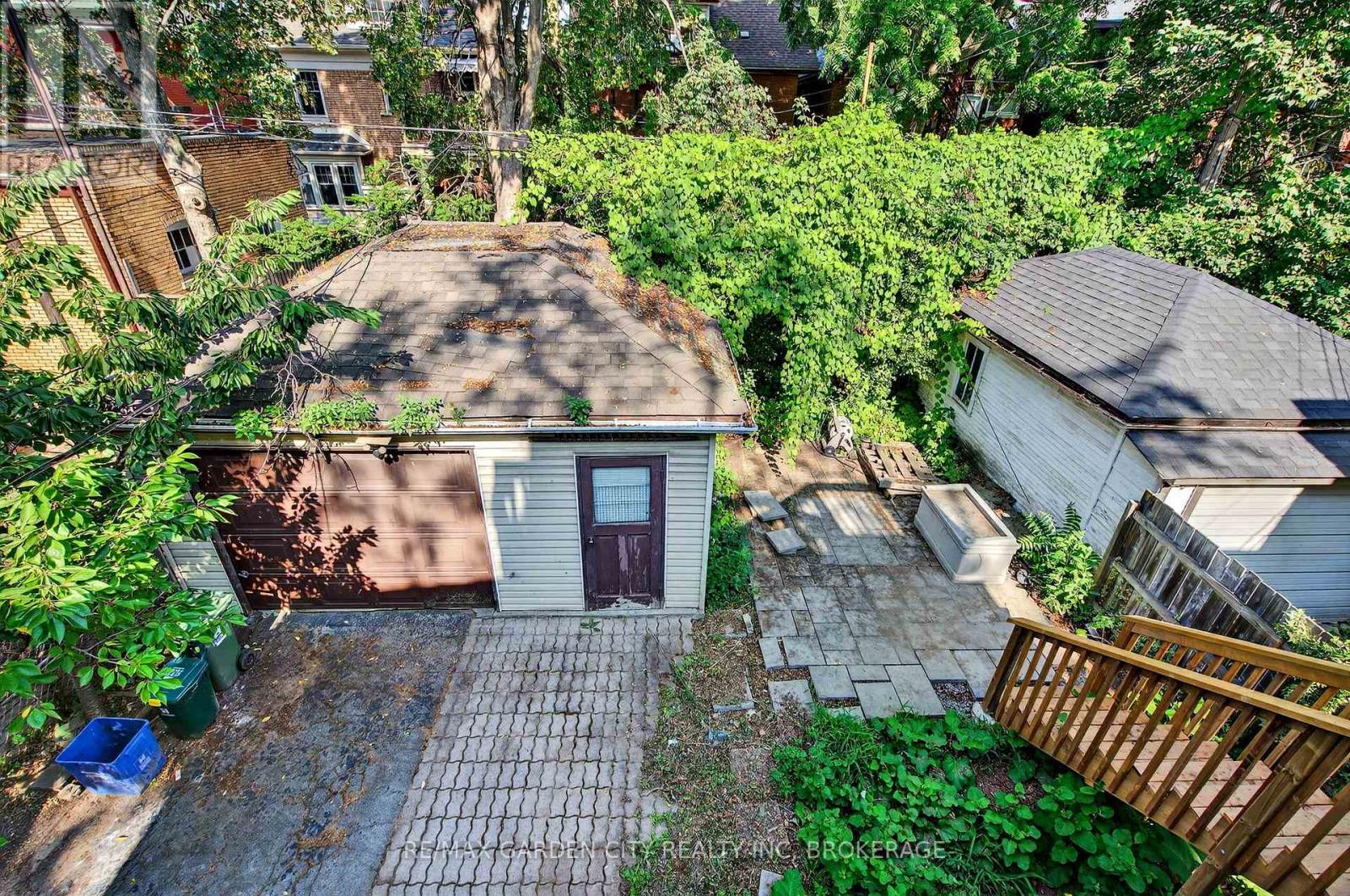 Lower - 104 Carrick Avenue, Hamilton (Stripley), Ontario  L8M 2W6 - Photo 24 - X12352143