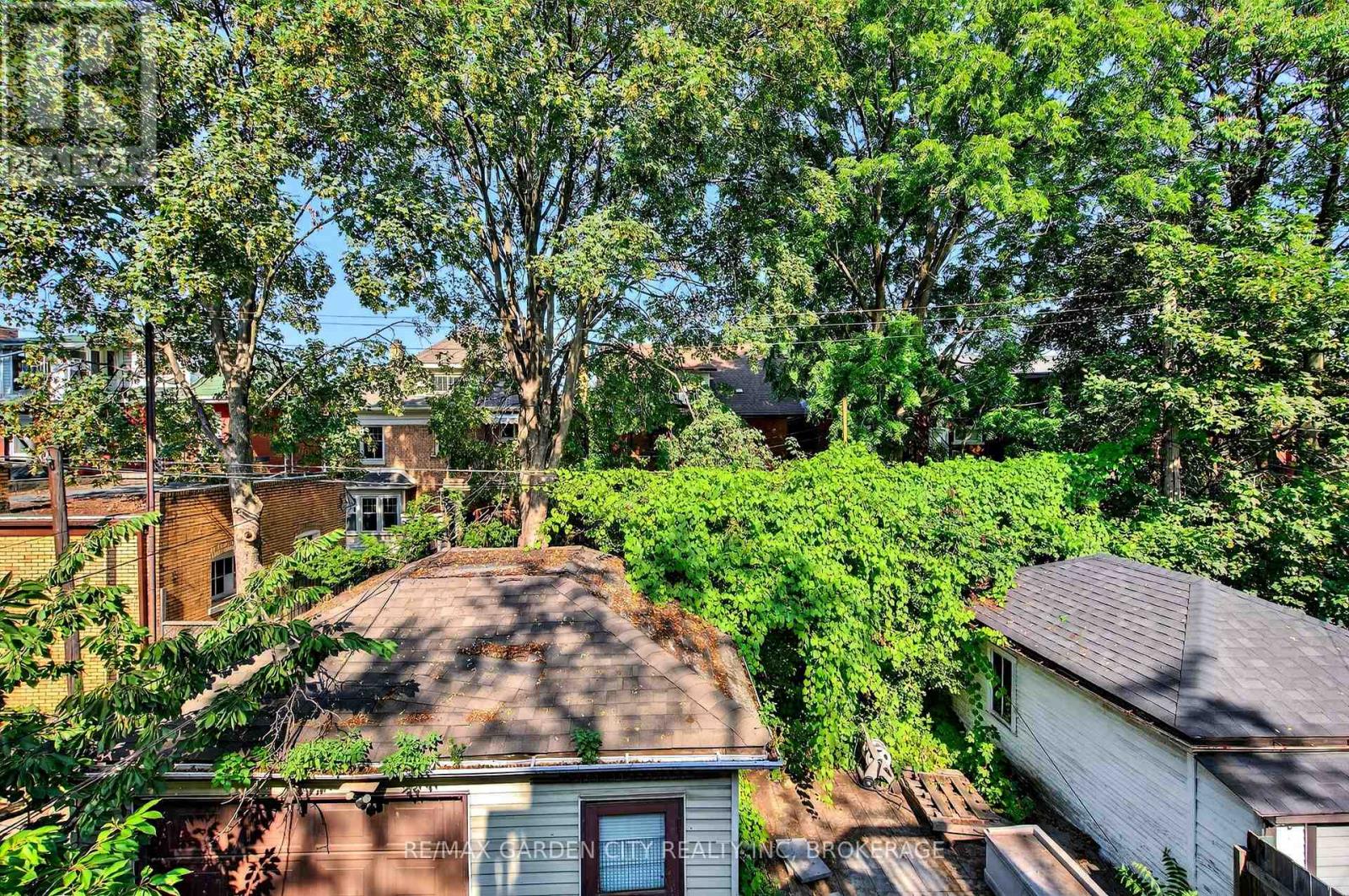 Lower - 104 Carrick Avenue, Hamilton (Stripley), Ontario  L8M 2W6 - Photo 25 - X12352143