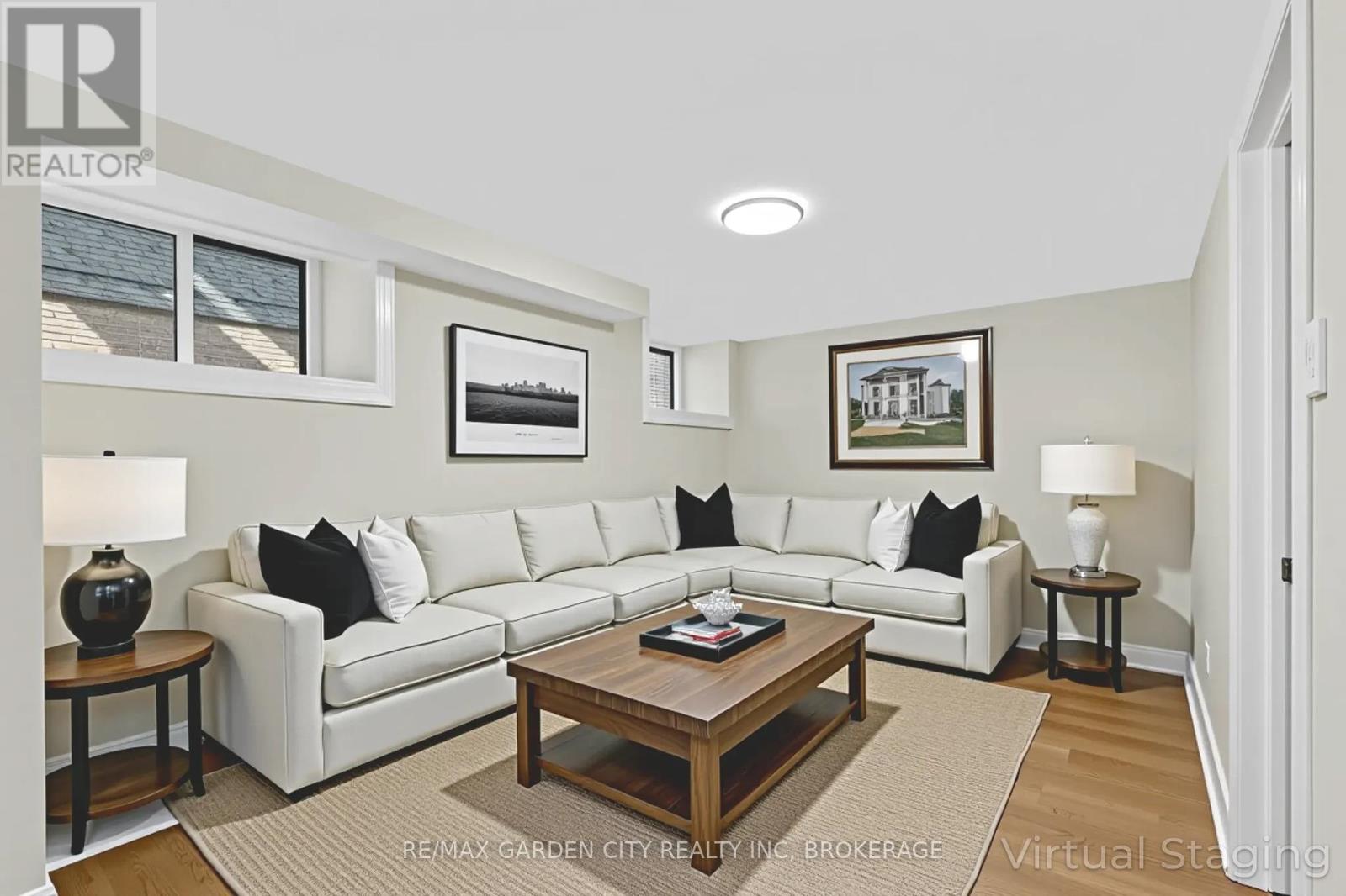 Lower - 104 Carrick Avenue, Hamilton (Stripley), Ontario  L8M 2W6 - Photo 8 - X12352143