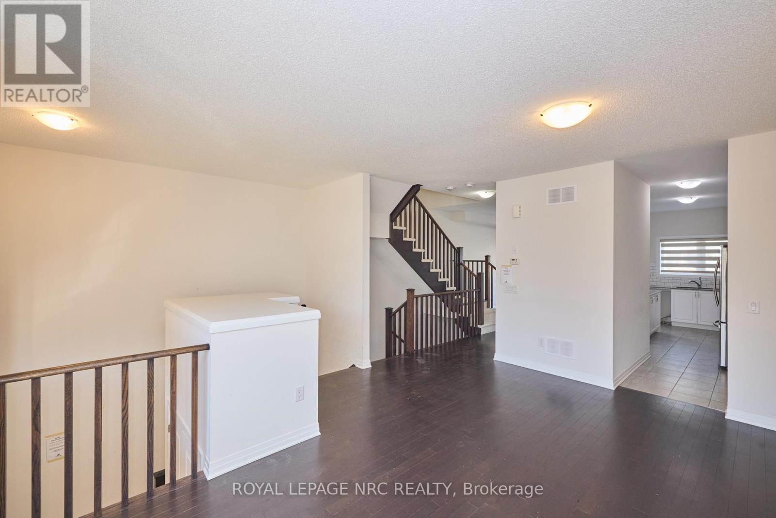 4089 Canby Street, Lincoln, Ontario  L3J 0R4 - Photo 3 - X12352145