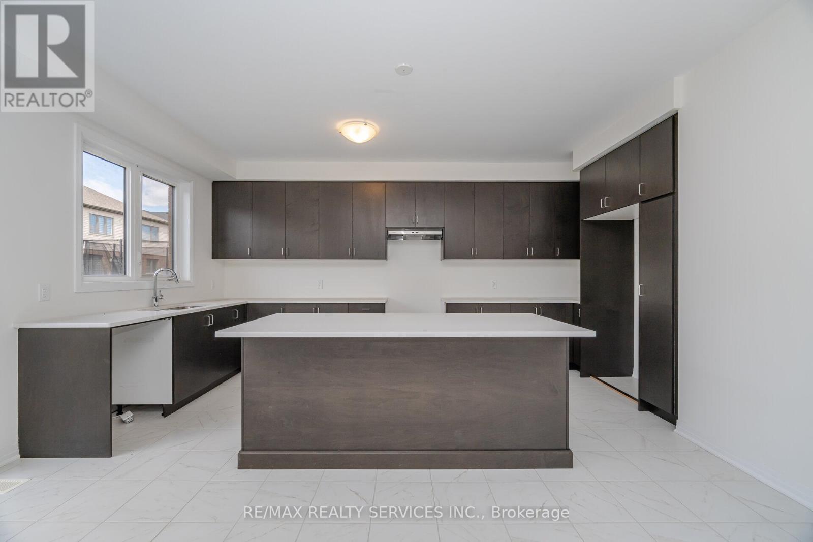 66 Prince Philip Boulevard, North Dumfries, Ontario  N0B 1E0 - Photo 16 - X12348578