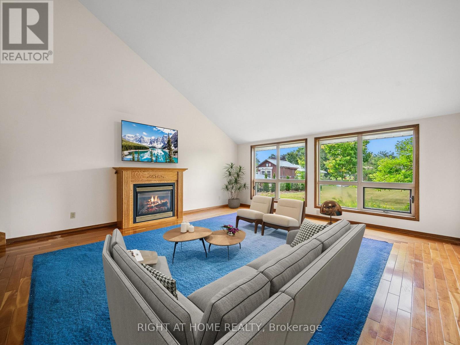 Property at 1415 CUNNINGHAM CRESCENT image 4